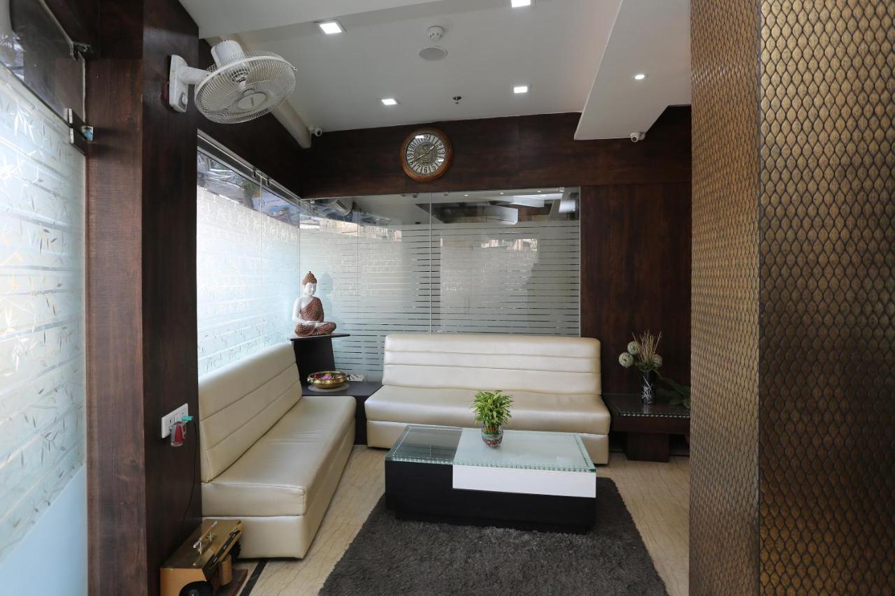 Oyo 7790 Hotel Royal Height Calcutta Extérieur photo