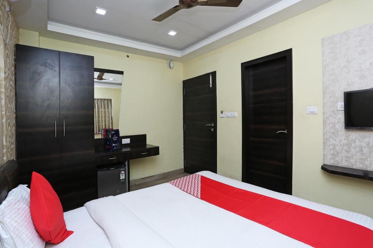 Oyo 7790 Hotel Royal Height Calcutta Extérieur photo
