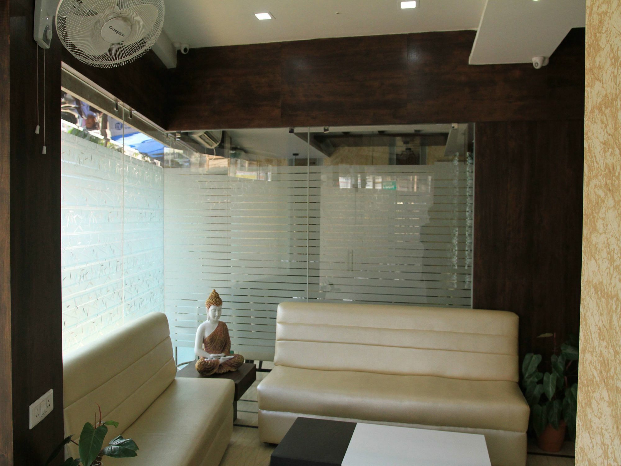 Oyo 7790 Hotel Royal Height Calcutta Extérieur photo